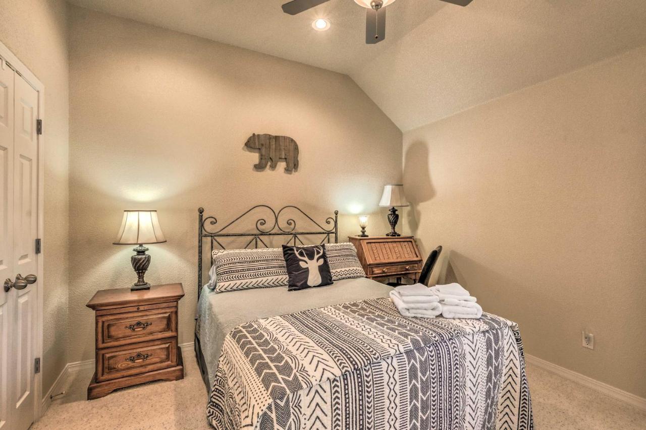 Roomy Ruidoso Retreat With Deck, Grill, And Mtn Views! Εξωτερικό φωτογραφία