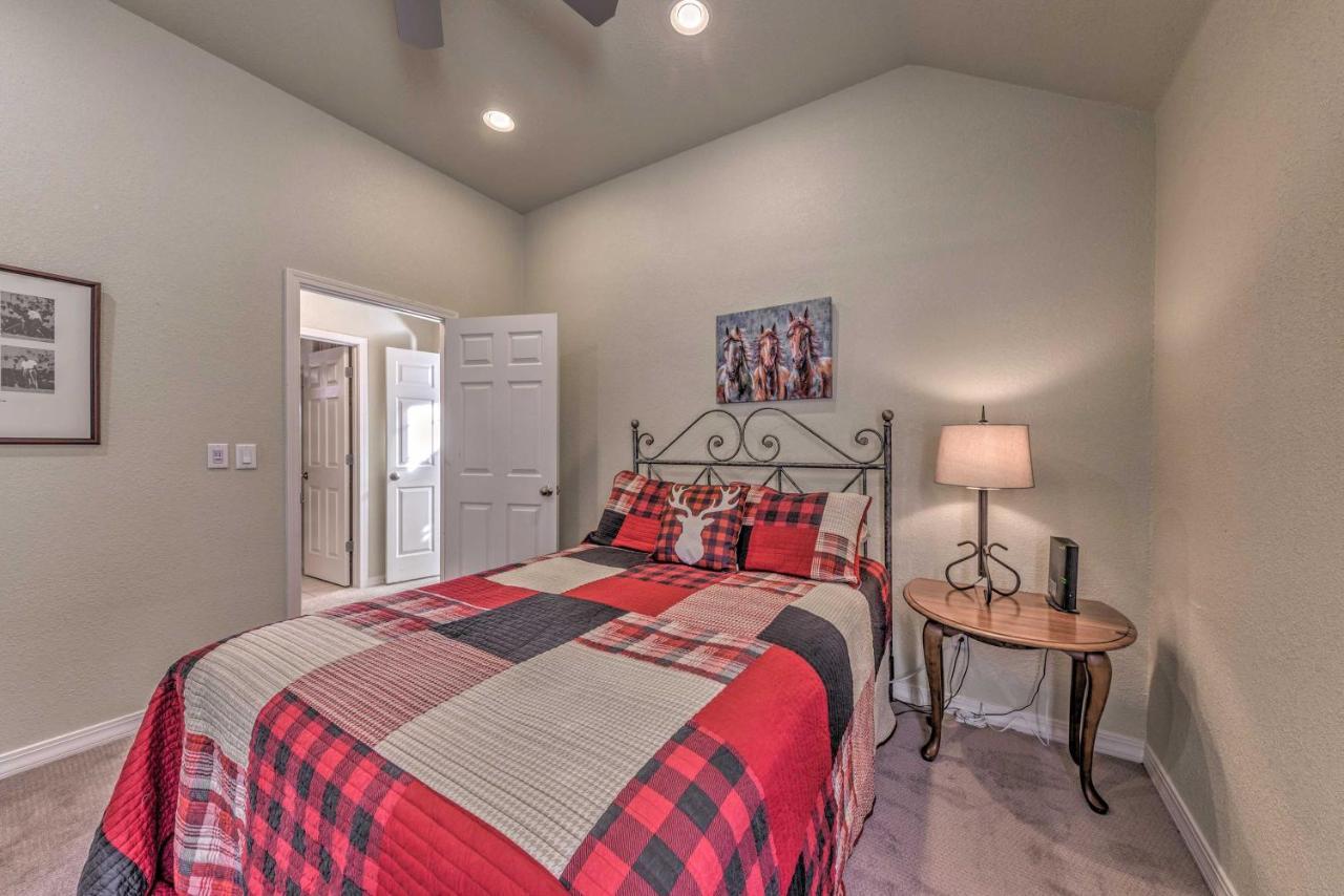 Roomy Ruidoso Retreat With Deck, Grill, And Mtn Views! Εξωτερικό φωτογραφία